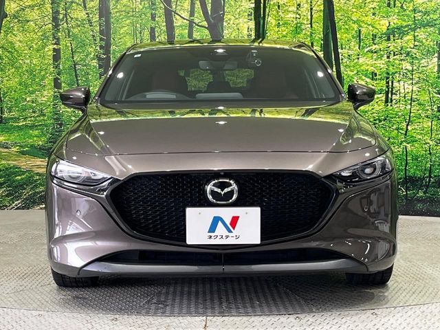 MAZDA3 FASTBACK