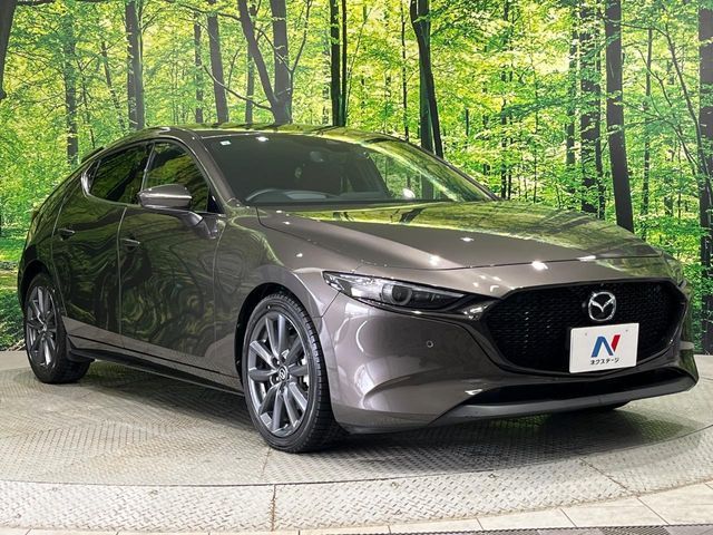 MAZDA3 FASTBACK