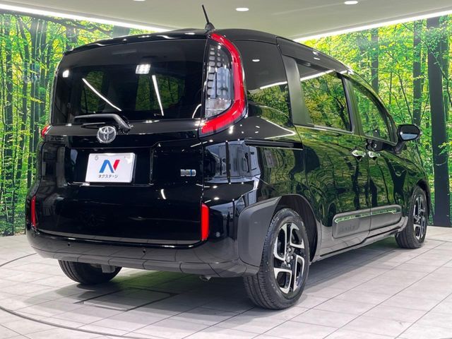 SIENTA HYBRID