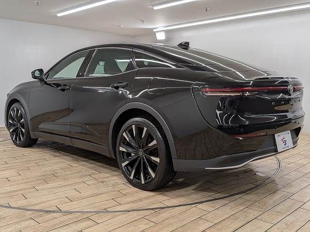 CROWN CROSSOVER