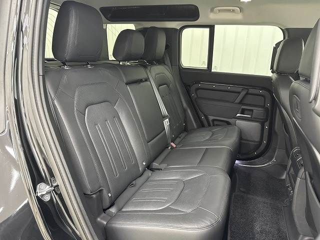 ROVER DEFENDER