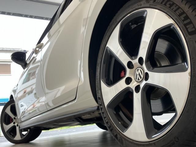 VOLKSWAGEN GOLF GTI