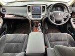 CROWN sedan hybrid