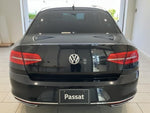 VOLKSWAGEN PASSAT sedan