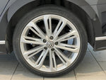 VOLKSWAGEN PASSAT sedan