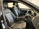 VOLKSWAGEN PASSAT sedan