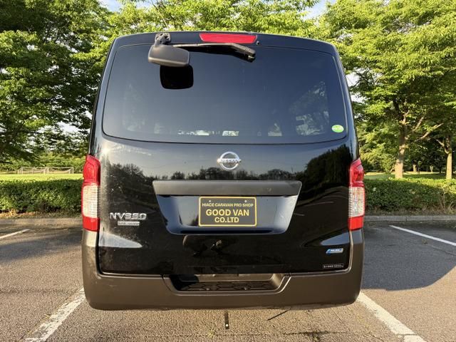 NV350 CARAVAN 4WD