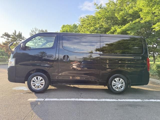NV350 CARAVAN 4WD