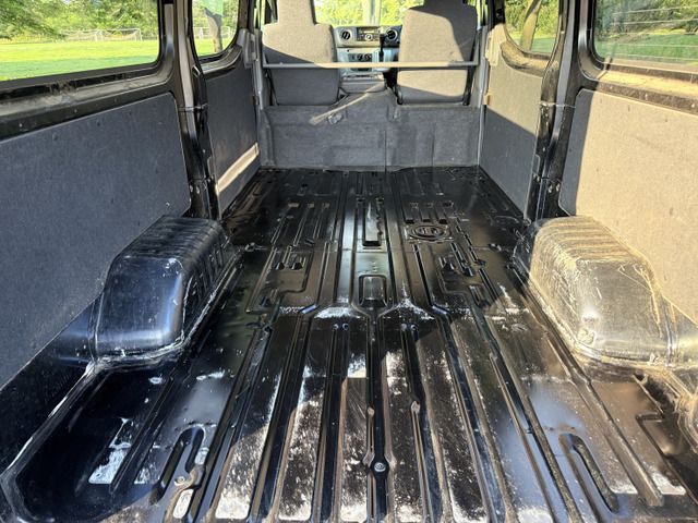 NV350 CARAVAN 4WD
