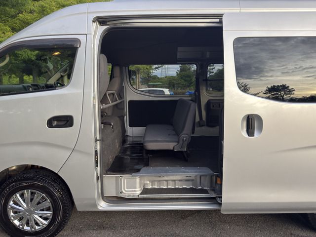 NV350 CARAVAN 4WD