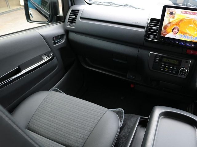 HIACE van 2WD