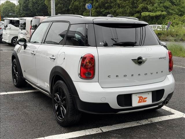 BMW MINI COOPER D CROSSOVER