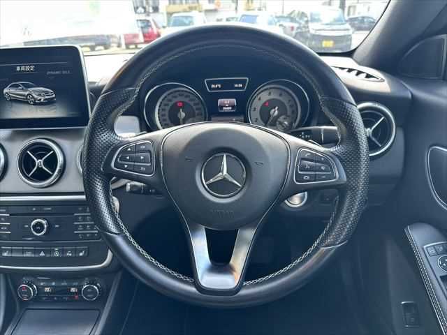 MERCEDES BENZ CLA class