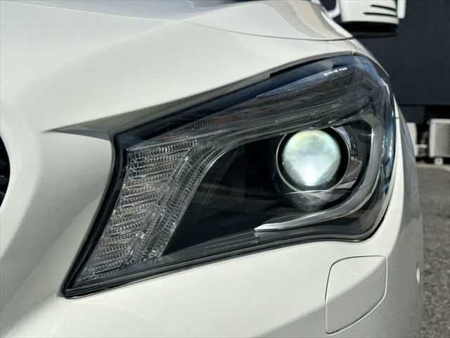 MERCEDES BENZ CLA class