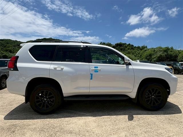 LANDCRUISER PRADO