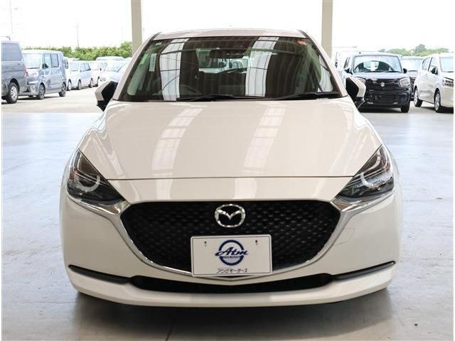 MAZDA2