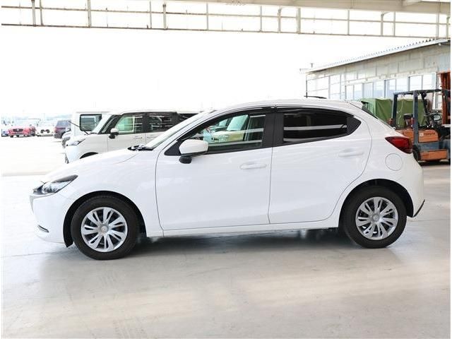 MAZDA2