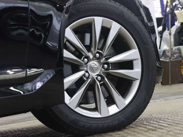 LEXUS LS600h