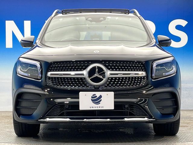 MERCEDES BENZ GLB