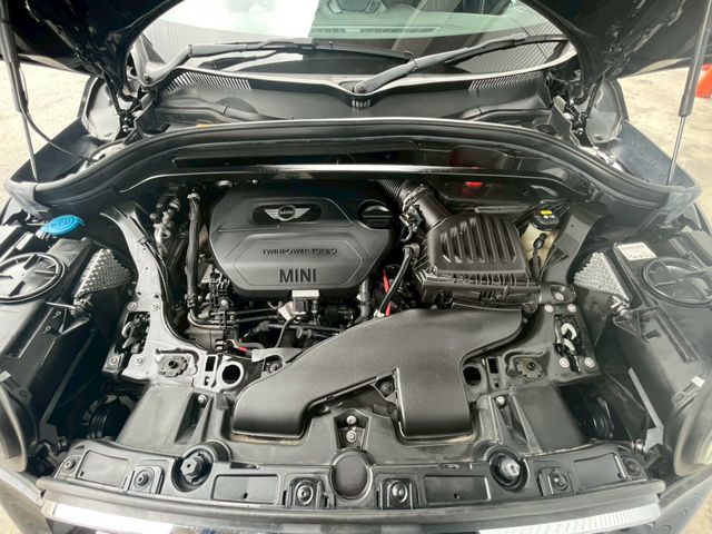 BMW MINI COOPER SD CROSSOVER