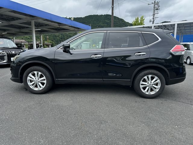 X-TRAIL 2WD