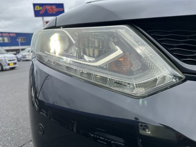 X-TRAIL 2WD