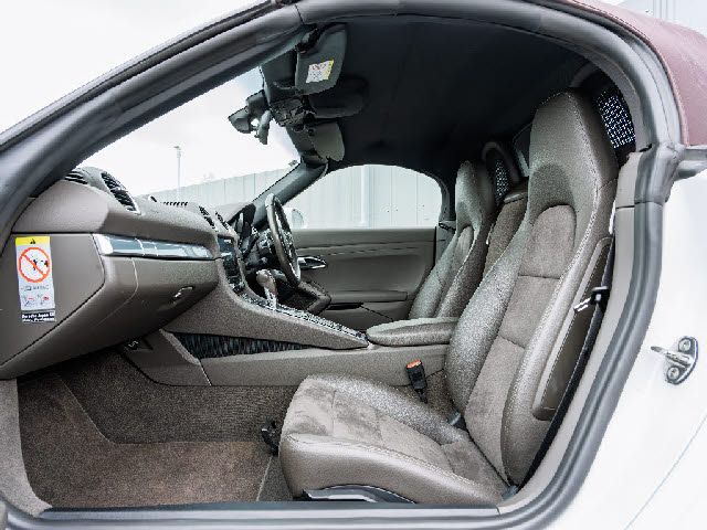 PORSCHE 718BOXSTER