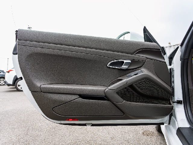 PORSCHE 718BOXSTER