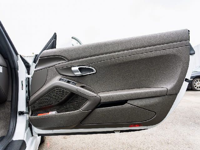 PORSCHE 718BOXSTER