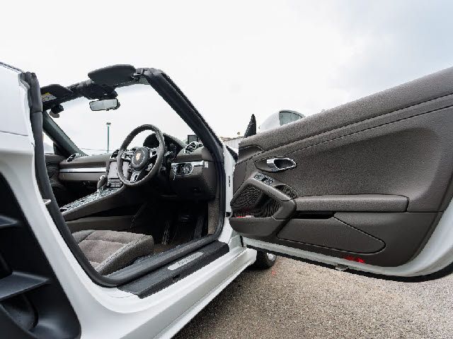PORSCHE 718BOXSTER
