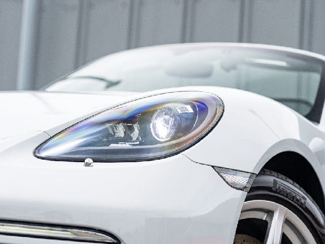 PORSCHE 718BOXSTER