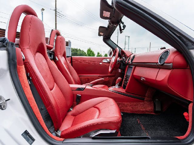PORSCHE BOXSTER