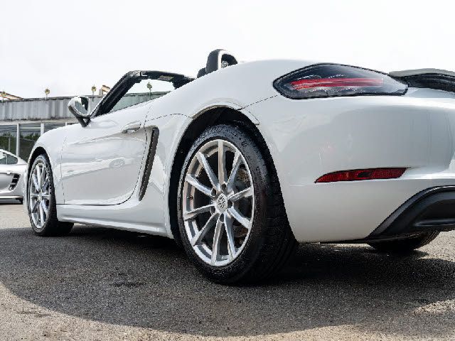 PORSCHE 718BOXSTER