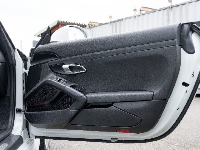 PORSCHE 718BOXSTER
