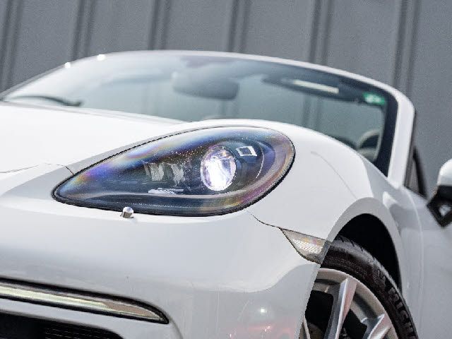 PORSCHE 718BOXSTER