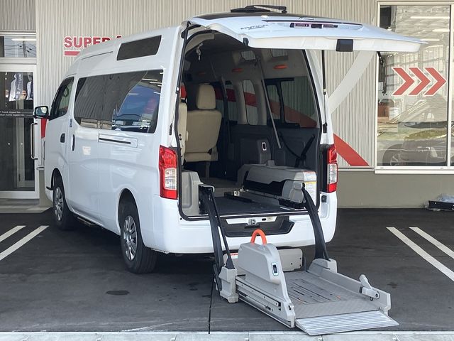 NV350 CARAVAN 4WD