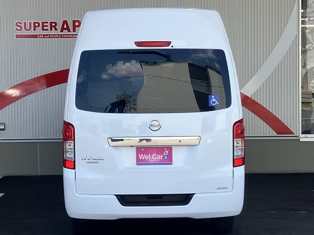 NV350 CARAVAN 4WD