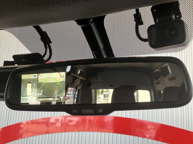 NV350 CARAVAN 4WD