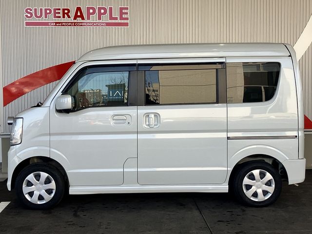 NV100 CLIPPER RIO 4WD