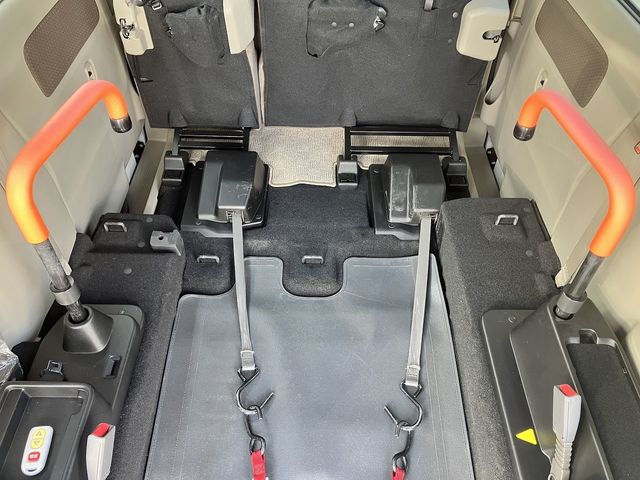 NV100 CLIPPER RIO 4WD