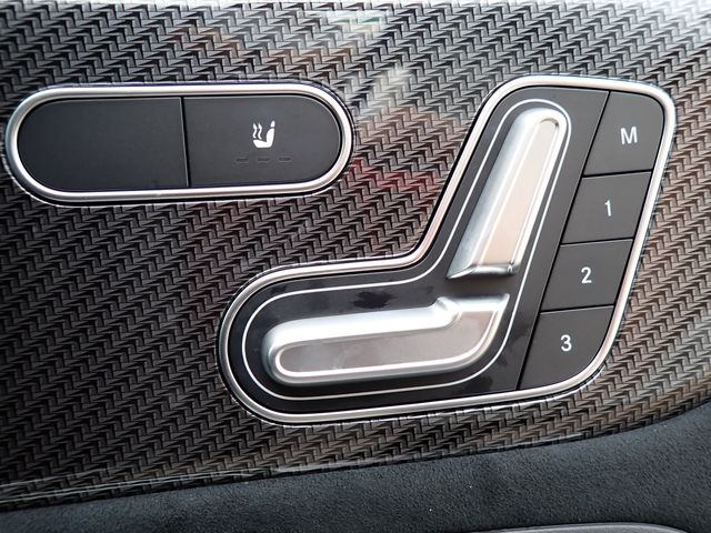 MERCEDES BENZ GLB