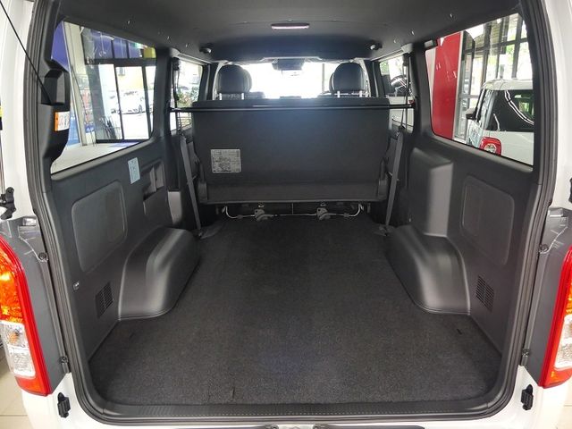 HIACE van 4WD