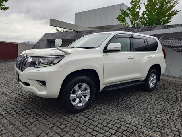 LANDCRUISER PRADO