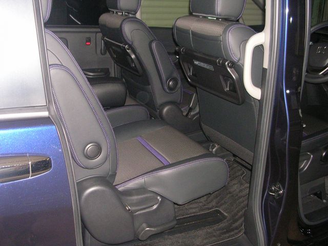 STEPWAGON SPADA HYBRID