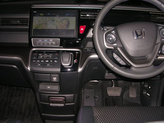STEPWAGON SPADA HYBRID