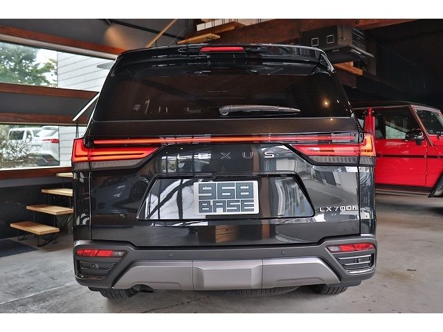 LEXUS LX700h