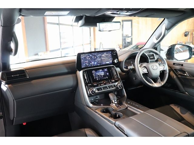 LEXUS LX700h