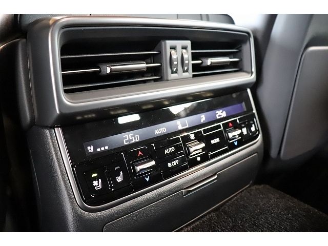 LEXUS LX700h