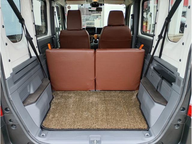 N-VAN
