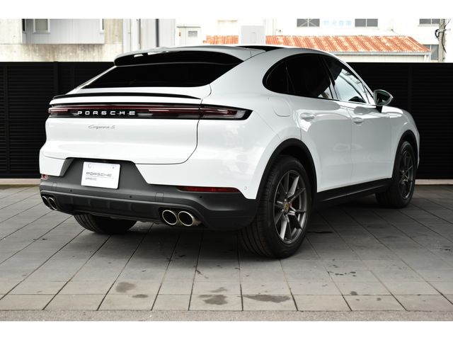 PORSCHE Cayenne coupe